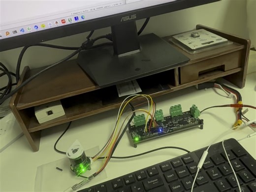 完成FOC位置环，速度环，电流环，进行精确力矩控制，SVPWM，有成就感哈哈哈，继续优化