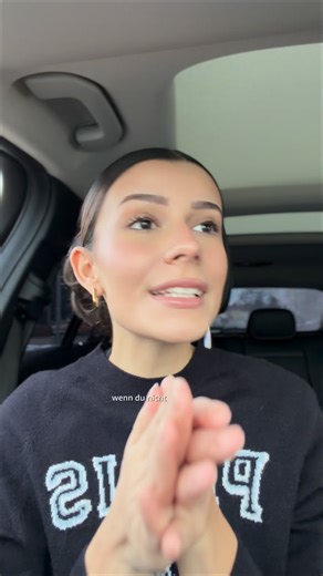 Nicole Uhrich on Instagram: "„Ich brauch nur virale Videos dann wird das“ NEIN. Du braucht eine Brand. Menschen müssen dich hören. Menschen müssen das Gefühl haben dich zu kennen.. Und dafür MUSST DU SPRECHEN! Hör auf dich zu verstecken und zeig wer du bist, wofür du stehst und wieso du hier auf Social Media bist (wenn du das Game ernst nehmen möchtest). Meine viralen Videos bringen mir vielleicht mal 100-300 follower ABER meine sprech Videos auch wenn sie nur 10k Aufrufe erzielen bringen mir im