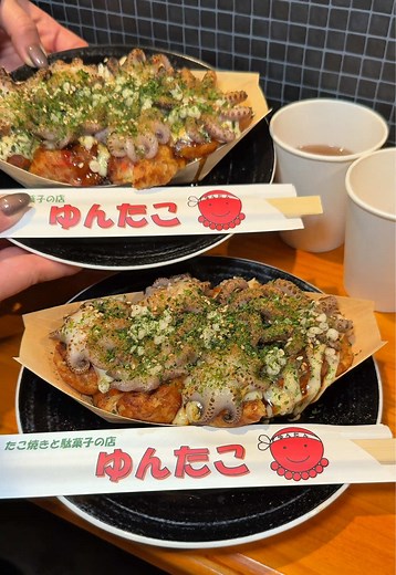 札幌東苗穂で有名なたこ焼き屋さん行ってきた🐙✨ . 3元日は1/1〜1/3（17:00迄） ノンストップ営業するらしい‼️ 24時間出来立てのたこ焼きが食べれるなんて最高すぎ〜！ . プリップリのイイダコが入った