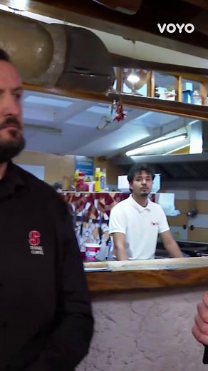 632K views · 2.1K reactions | Pizzu smo nekad plaćali 40 kuna, a danas je skuplja nego u Italiji. Vlasnik restorana: 'Tamo je sve jeftinije' Više u prvom komentaru #voyohr #pizza #cijene #troškovi #rtldanas #nethr | Net.hr | Facebook