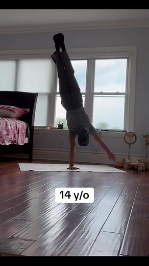 The Strongest 14-Year-Old in Calisthenics Training