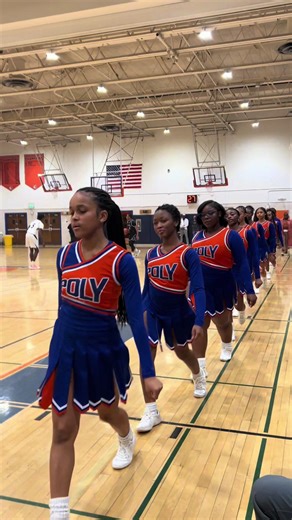 They can’t help but stop and stare 😘 #cheer #fyp #stompnshake #viral #poly