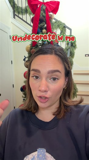 How to Undecorate After Christmas Cleanup