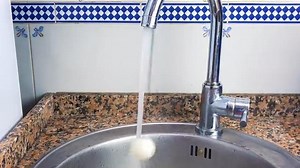 康达效应小实验（coanda effect）