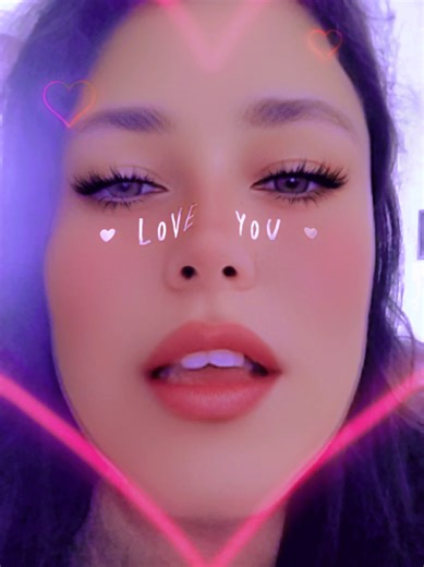 Η καρδιά μου λαχταρά βαθιές φωνές όπως του Τάσου Μπουόγκα και του Μάκη Χριστοδουλόπουλου 🥰🥰🥰🥰🥰🥰🥰🥰 Αλλά... ο Σταμάτης Γονίδης είναι μια άλλη ιστορία στη ζωή μου... Η φωνή του σίγουρα δεν είναι το «ασφαλές μου καταφύγιο», αλλά είναι ένα πάθος... Και τα τραγούδια του είναι τόσα πολλά που δεν μπορώ να βρω τα αγαπημένα μου στη δισκογραφία του!!! Με τον Σταμάτη, θα πρέπει να περάσω μια ολόκληρη ζωή ψάχνοντας τα τραγούδια που θα με συγκινήσουν, καθώς είναι μια βιβλιοθήκη, μια τεράστια μουσική β