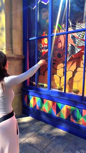 Kalyn with the G2 wand at Harry Potter, Ministry of Magic- Epic Universe 2026