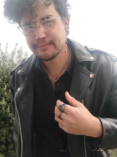 Reviving the Goth Aesthetic: A Call for Slutty Fashion