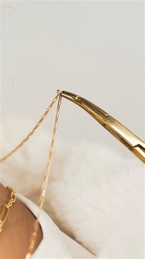 PERMANENT JEWELRY TRAINING + SUPPLIES on Instagram: "G I V E A W A Y • let’s play this or that !! comment your chain favorites below from the above options to be entered to win a $50 everlinx gift card 💫 winner selected at random, good luck 🫶🏼 #permanentjewelry"