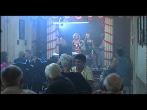 Patsy Kensit & Elizabeth Hurley -Porque Te Vas(Kill Cruise1990)