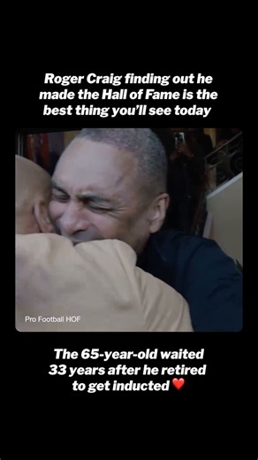 Roger Craig waited 33 years for this moment ❤️ (🎥: Pro Football Hall of Fame) | NFL on CBS
