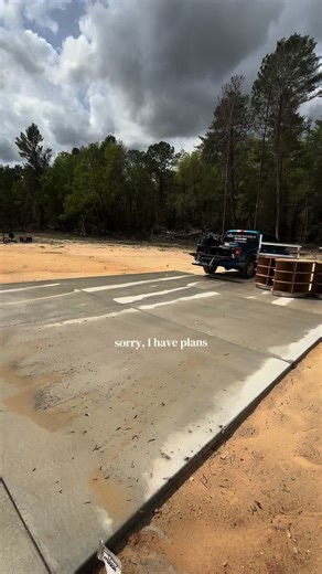 Every Southern Crown Home is delivered spotless not a speck of dust, just a fresh start waiting for its new family. Because when you build with intention, precision, and pride, the final detail matters just as much as the foundation. We don’t just build houses at Southern Crown Homes we build legacies meant to last for generations. 👑🏡 #DreamHome #customhomebuilder #weekiwachee #springhill #fyp