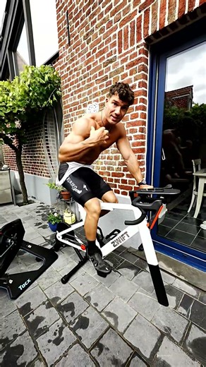 Je test le Nouveau Zwift Ride 😭 #zwift #velo