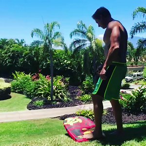 This freshly cut grass tastes amazing!! 😁😁😁🌿 Life is an amazing journey of lessons, good and bad. Learn to laugh at yourself and the mistakes you make. Have fun! #laughteristhebestmedicine #laughatyourself #laughmore The Abundance Pub #anotheronebitesthedust | Eric Tippetts Business