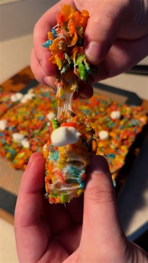 Mackies Snackies on Instagram: "Can't go wrong with fruity pebbles #baking #viral #trending #bakery #fyp"