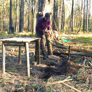TREE HOUSE LIFE: construct a woodland table and use a cauldron to prepare meat. | Bushcraft Squad