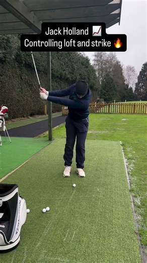 Jack Holland 📈 Controlling strike and 3D face aim through wrist angles Pre lesson strike was a
