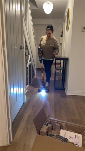 #hover #cordless #leddisplay #antitangle #cleaning