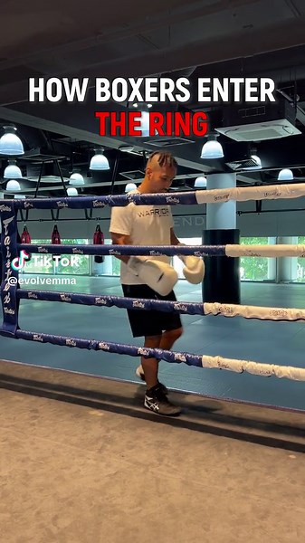 Boxers Entering the Ring: Making a Grand Entrance