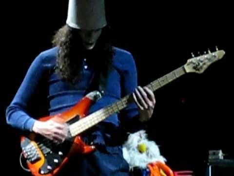 BUCKETHEAD on BASS guitar! Wow.