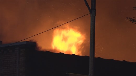 St. Louis firefighters battle heavy flames at vacant warehouse