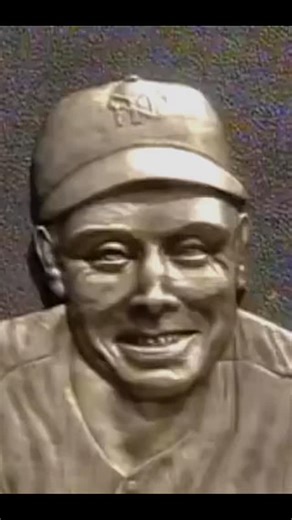 144 reactions | Paul Simon sings “Mrs. Robinson” on DiMaggio Day in...