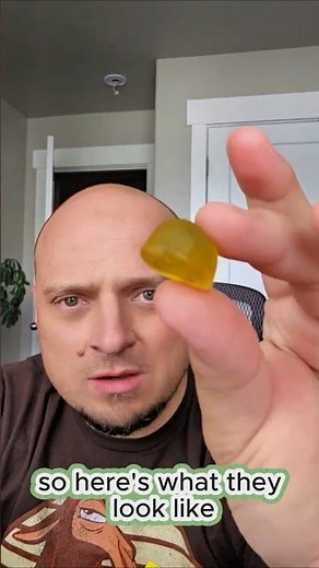 Orion O’Jelly Kiwi Gummy Candy Taste Test | Weirdly Realistic Kiwi Candy Review!