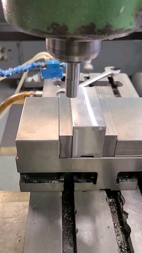 𝗢𝗰𝘁𝗮𝗻𝗲 𝗪𝗼𝗿𝗸𝗵𝗼𝗹𝗱𝗶𝗻𝗴 on Instagram: "How to use an Edge Finder Begin by displacing the bottom portion of the tool a small amount and start the spindle. 750-1000 RPM works well. Slowly jog the desired axis against the parts edge until the bottom portion runs concentric with the shank. It is now time to feed very slowly and watch for the spring loaded bottom portion to destabilize once again. You have now found the edge of the part, hopefully within a tenth or two with some practice.