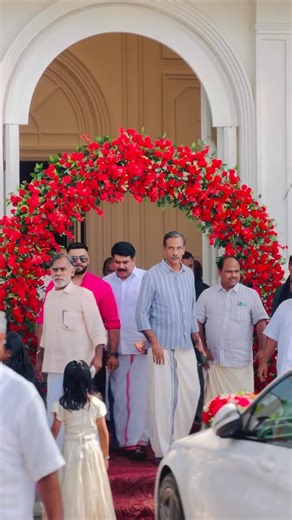 Samad Sam on Instagram: "😍😍😍🌹🌹"