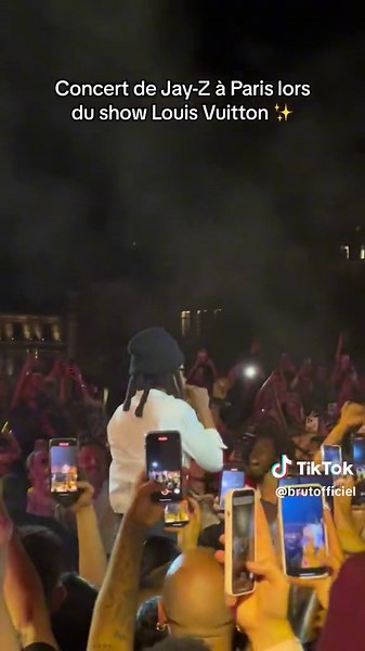 Concert de Jay-Z à Paris lors du show Louis Vuitton ✨ #jayz #parisfashionweek #fashionweek2023 #fashionweek #louisvuitton