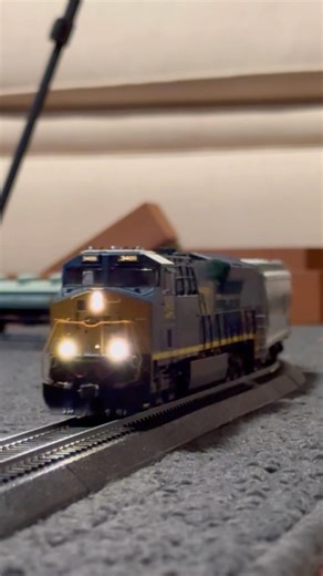 InterMountain CSX ET44 test run
