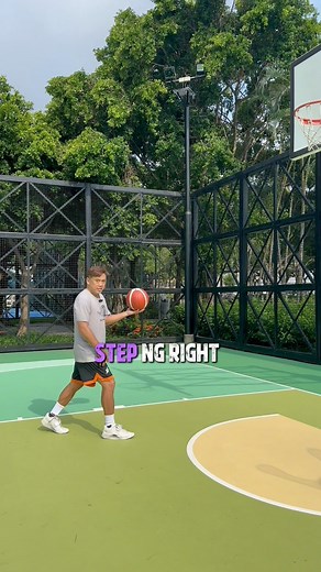 Left hand lay-up! Basketball Tutorial #EHoopsBasketball #coachepacktalks #coachEpack #epack | E Hoops Basketball