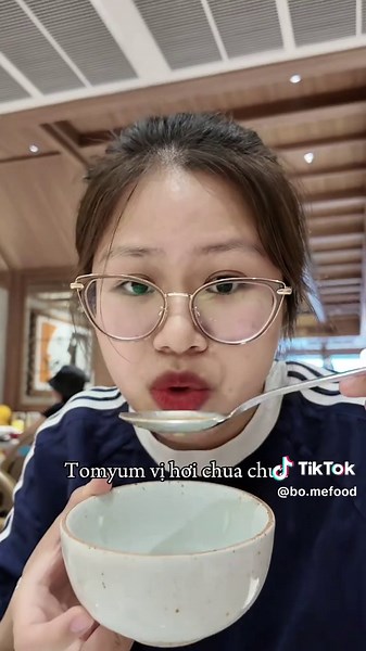 Thai Food Travel Vlog and Mukbang: What I Eat In A Day in Thailand