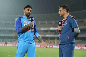 Rahul Dravid interviews Rajkot centurion Suryakumar Yadav