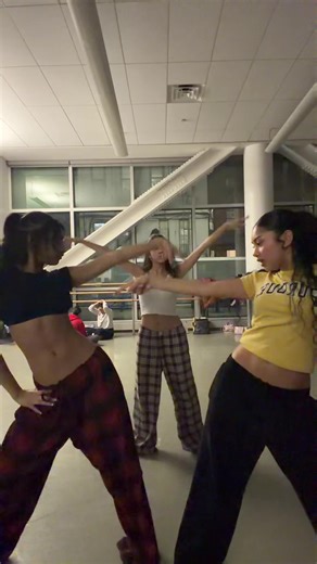 can u 🥺🥺 @gottaluvalissa @szasbbl | sza brazil dance