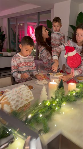 Christmas Eve ice cream bar after Midnight Mass🎄🙏 Also doubles as a strategic move to avoid a 6am wake up😂 | JASON HUH