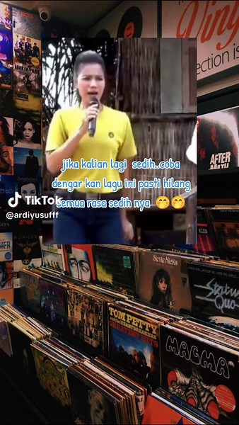 Enjoy the Funniest Thai Song Covers | Hilarious Music Comedy