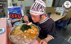 【大胃王】史无前例的重量！总重量16kg拉面套餐挑战！！