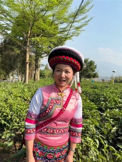 Yunnan's Ethnic Minorities: The Timeless Beauty of Traditional Costumes