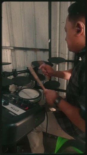 ALIEN EXIST #drums #drummer #shorts #drumming #drumcover #poppunk #punkrock #blink182 #alien #cover