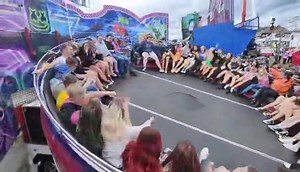 Pump It Up - Shake It 🤪🤪 Slaters Showtime Funfair's | Funfairs Around Scotland