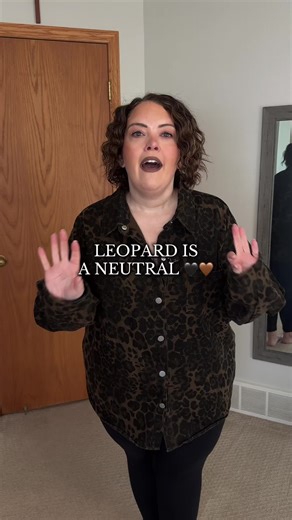 I am soooo happy with how this leopard denim button down shirt fits! It’s like the perfect length and can be worn as a button down or as more of an open jean jacket 👏🏼 #leopardprint #denimshirt #denimjacket #buttondownshirt #plussizestyle
