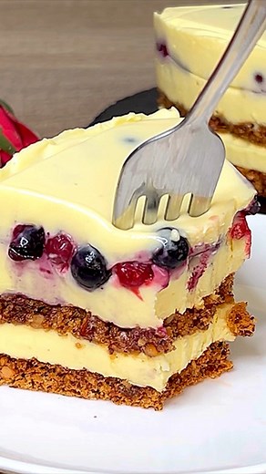 6.3K views · 83 reactions | This recipe is legendary in France! The taste surpasses all baked goods! Dacquoise cake! #cake | Bake Tasty Cakes | Facebook