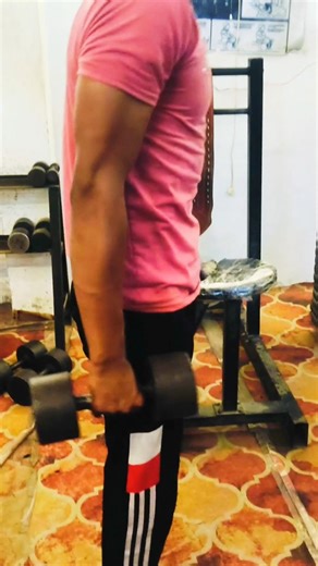 BRO HIS BICEPS 🥶 BODYBUILDER AURA 💀 GYM MOTIVATION #bodybuilder #biceps #workout #shorts #edit #fyp