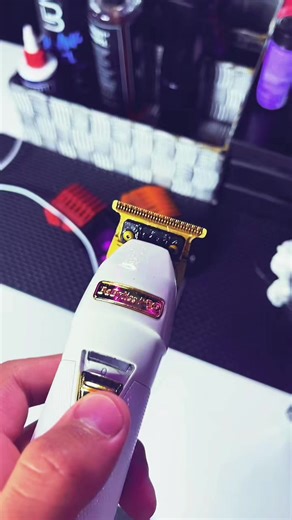 Mastering the Mid Taper Haircut