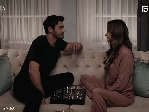 فديتت اليضحي بروحهه: Moments of Love and Sacrifice