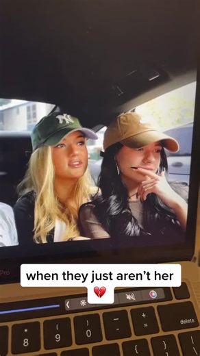 When They Just Aren't Her: Hilarious Mix-Up