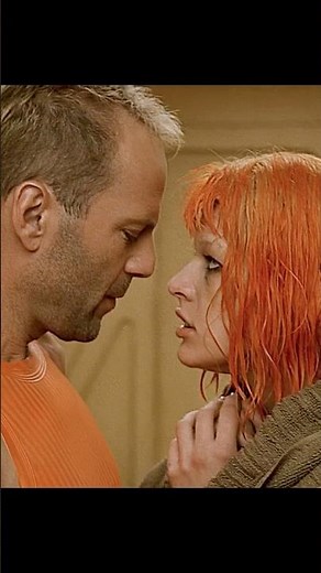 “Lilu Dallas... Multipass! 😂🚀 | The Fifth Element’s Most Iconic Moment”