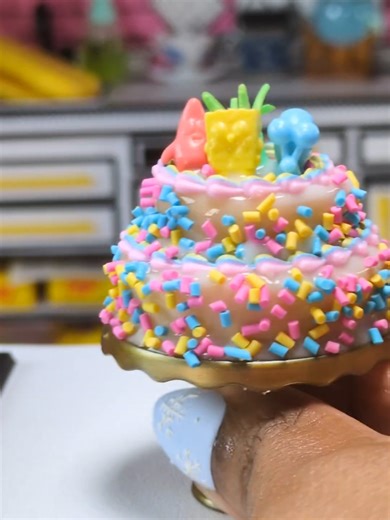 SpongeBob SquarePants Cake 😍🩷💚💛🩵 @Miniverse #miniverse #spongebob #mini #spongebobsquarepants #spongebobcake