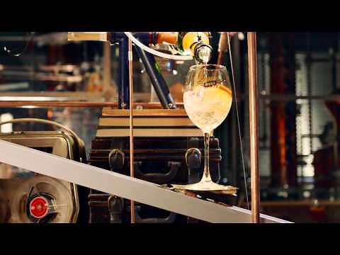 Aperol Spritz Recipe: How to Make The Perfect Aperol Spritz Cocktail