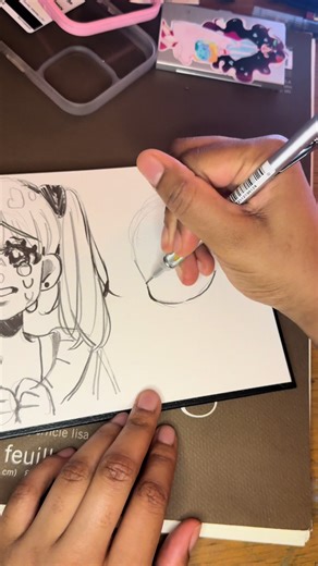 SmoothPencilUser (@dijah_drawz)’s videos with sonido original - r